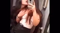 Lesbianas dedeandose en el baño
